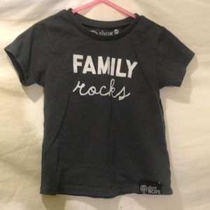 Kids 24M Gray “family rocks” tee